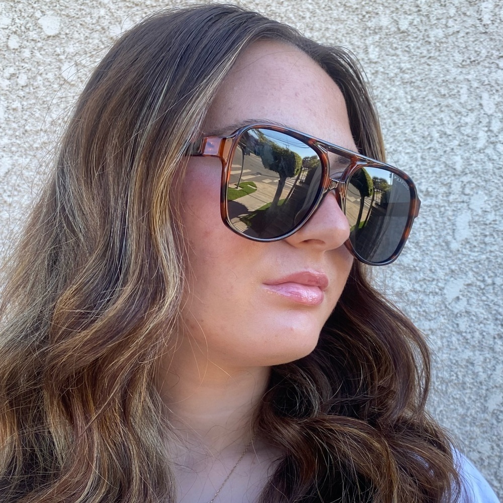 Tortoise Shell Aviator Sunglasses - Picture 3 of 8